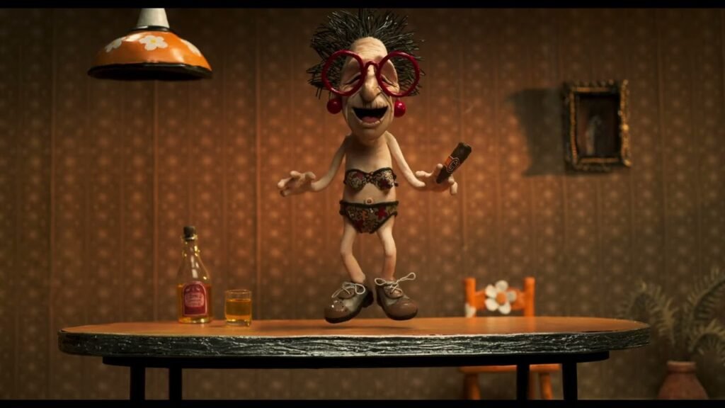 Pinky es un personaje que sirve como red de apoyo para Grace, la protagonista de esta historia.